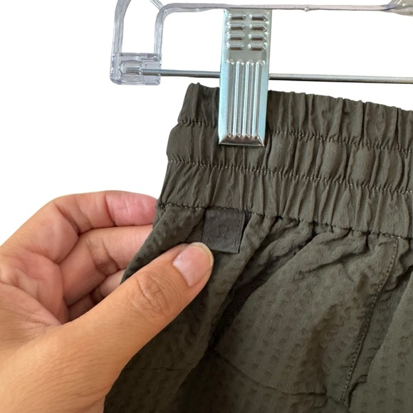 Lululemon Bowline Pant Size SM Dark Olive Athleisure Active Wear Casual Minimal - Picture 6 of 14